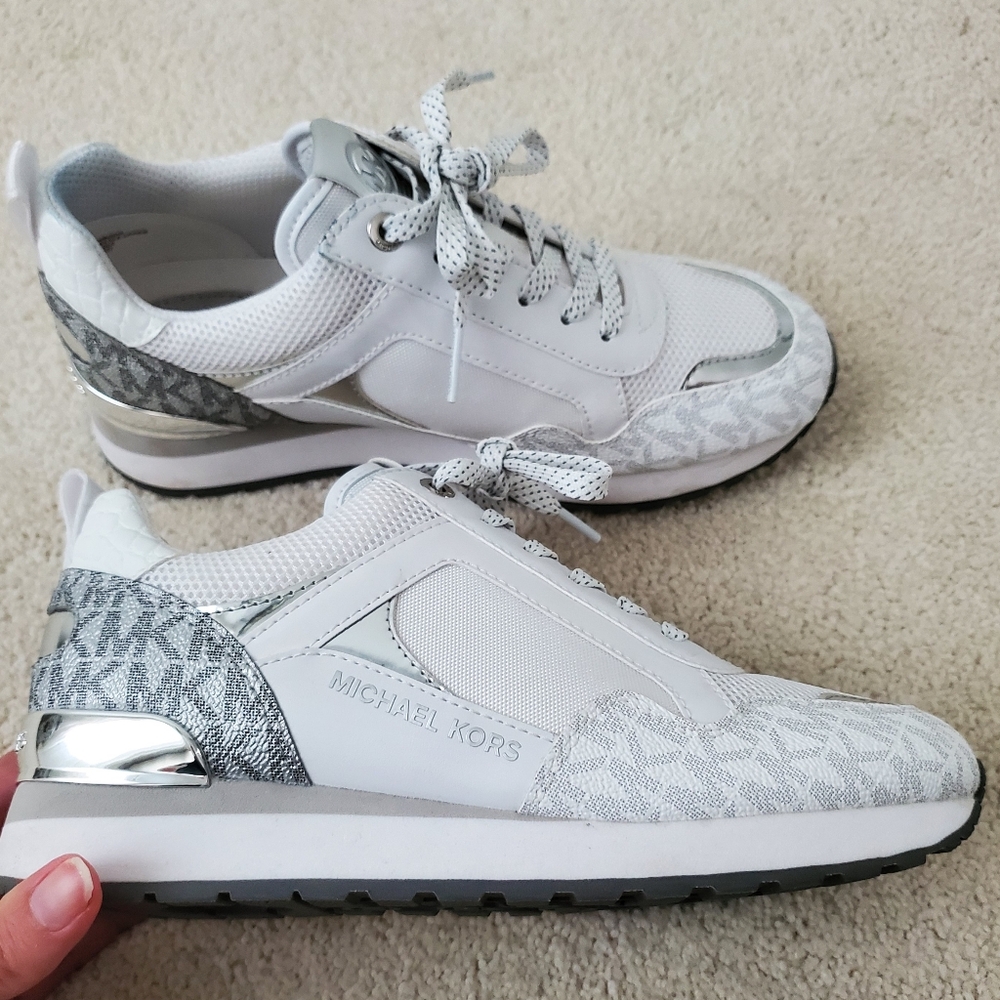 NWOT Michael Kors Wilma Mixed Media Trainer Sneakers Shoes Silver/ White sz6 - Picture 12 of 12